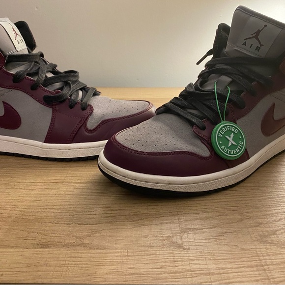 jordan 1 phat bordeaux - Picture 1 of 5